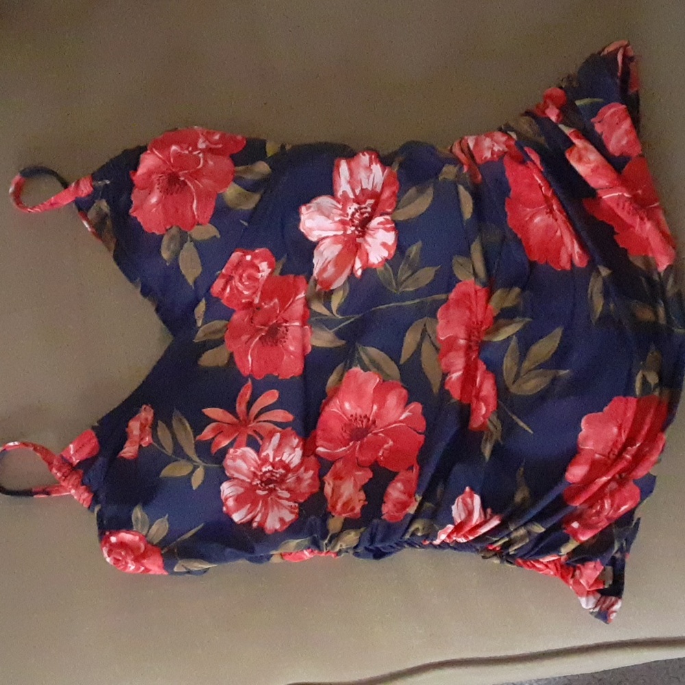Garnet Hill ruched surplice tankini top